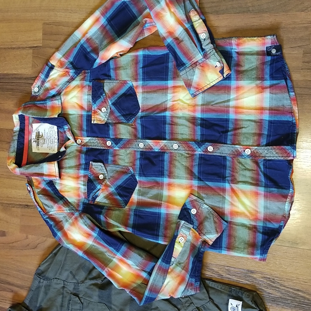 Bundle of Boy's Long Sleeve Shirts, Size Large - Picture 10 of 13